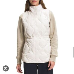 *NWT* The North Face Women's Gardenia White and Tan Puffer Jacket
